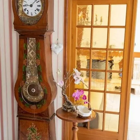 La Charmille - Grande Maison Bourgeoise, 35 Kms Du Futuroscope La Puye