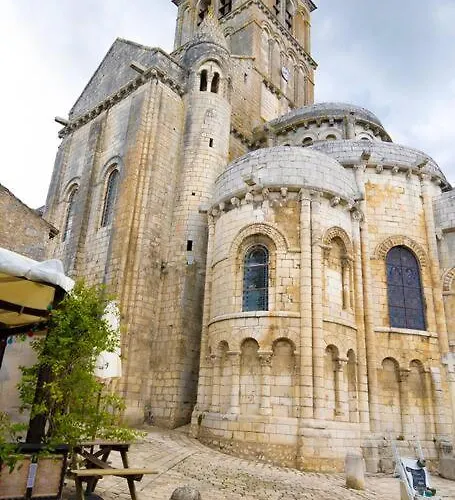 別荘 La Charmille - Grande Maison Bourgeoise, 35 Kms Du Futuroscope La Puye