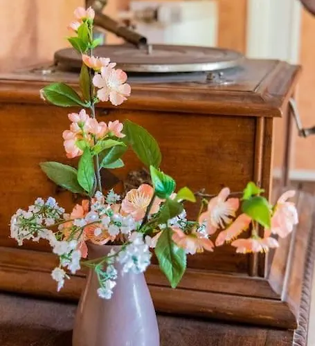 別荘 La Charmille - Grande Maison Bourgeoise, 35 Kms Du Futuroscope La Puye