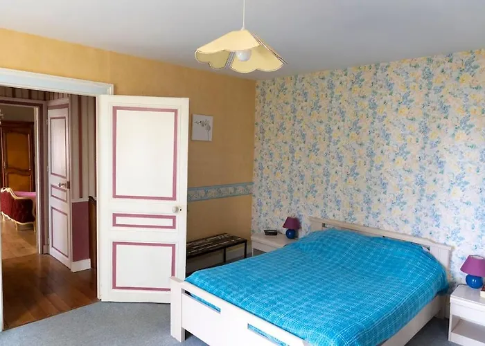 別荘 La Charmille - Grande Maison Bourgeoise, 35 Kms Du Futuroscope La Puye